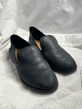 Lucky Brand Mizina Black leather-like Slip-On Shooties Sz 6–6.5 See Measurements